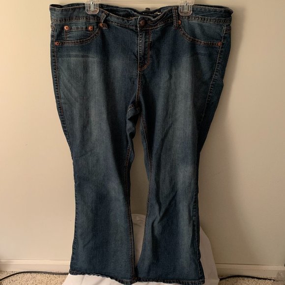 Torrid - Source of Wisdom Bootcut Jeans Sz 22